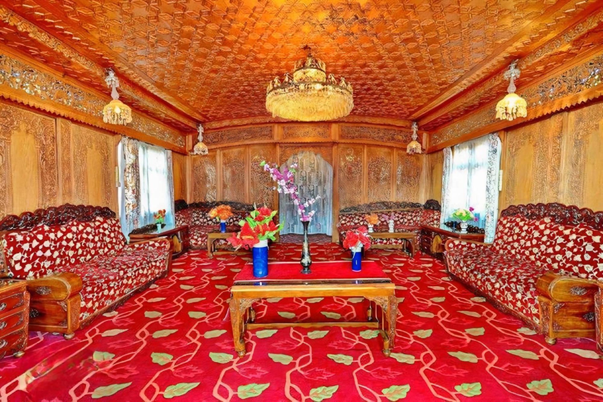 Srīnagar Heritage Amina Group Of Houseboats酒店 外观 照片