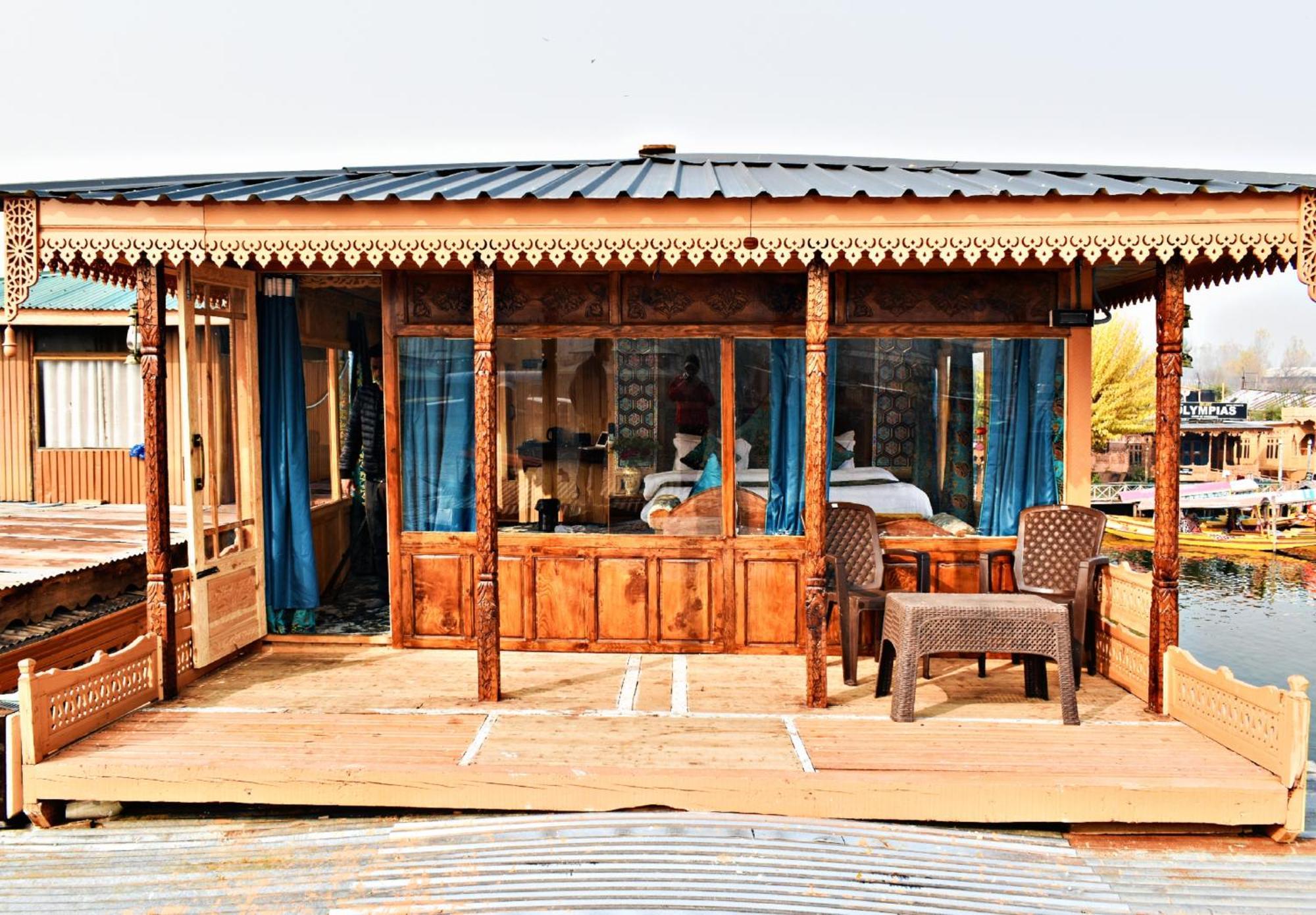 Srīnagar Heritage Amina Group Of Houseboats酒店 外观 照片